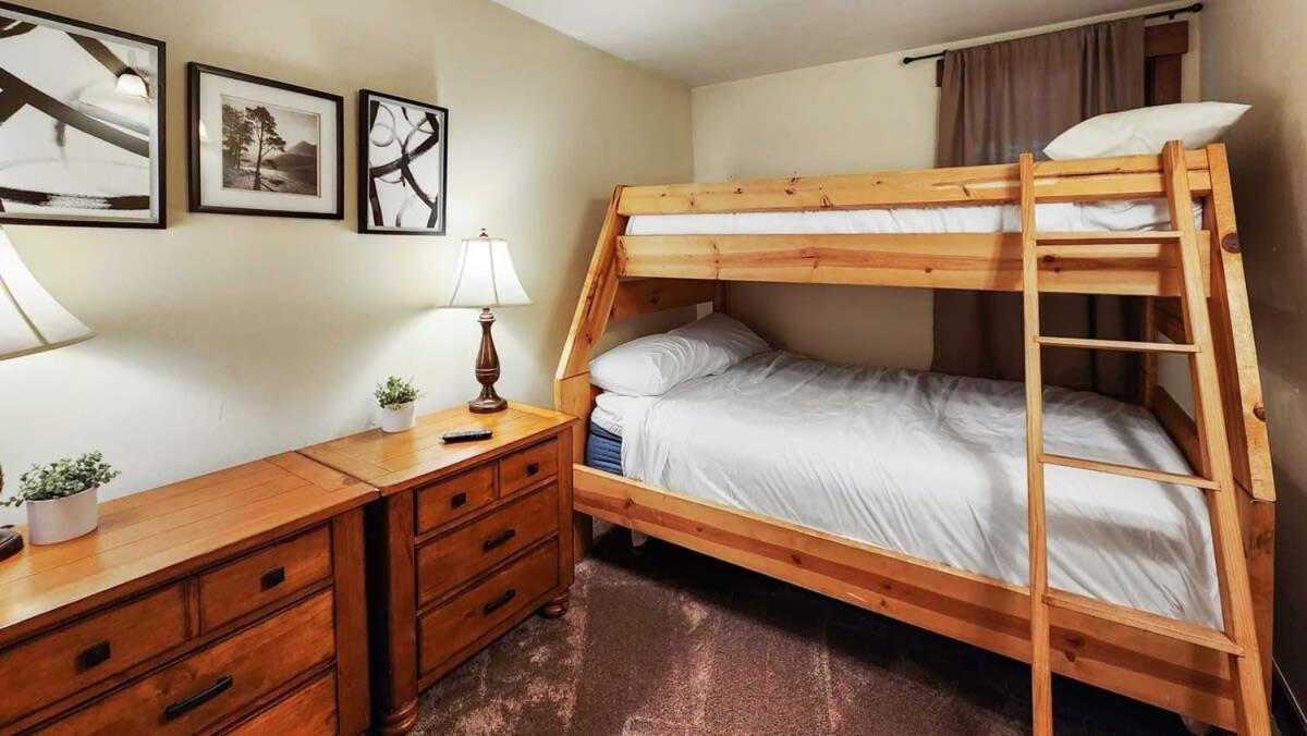 Cozy 2 Bedroom Condo In Town Walk To Main St Skiing ブリッケンリッジ エクステリア 写真